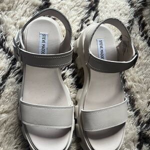 Steve Madden Chunky Cream Sandals- Never Worn!!